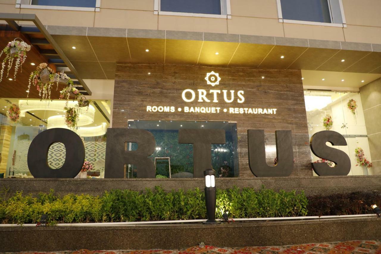 Hotel Ortus Kota  Exterior photo